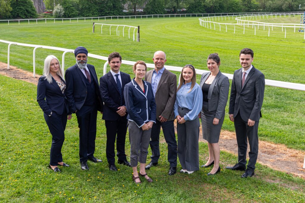 Kirsten-Bridgewater-centre-with-the-Property-Litigation-team