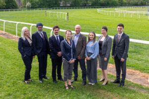 Kirsten-Bridgewater-centre-with-the-Property-Litigation-team
