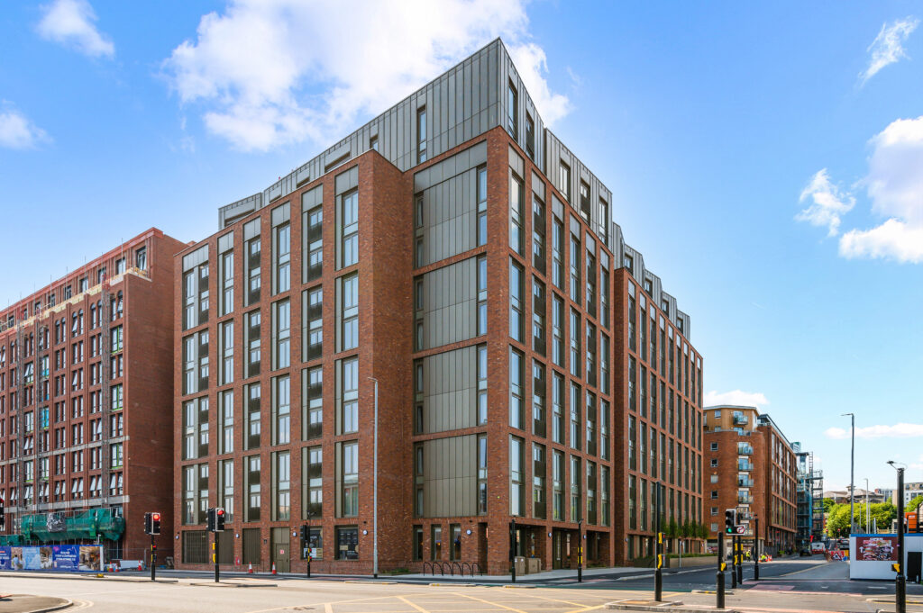 SPINNERS-YARD-EXTERNALS-2